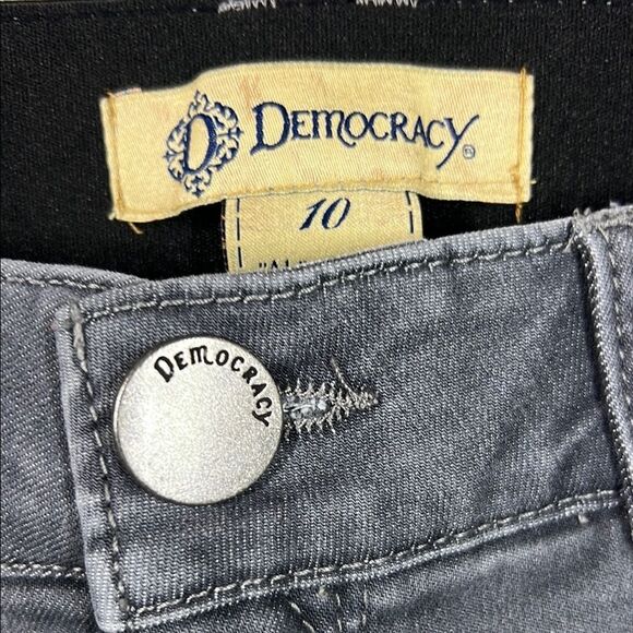 Democracy Gray Skinny Jeans with Contemporary Style - Picture 8 of 10